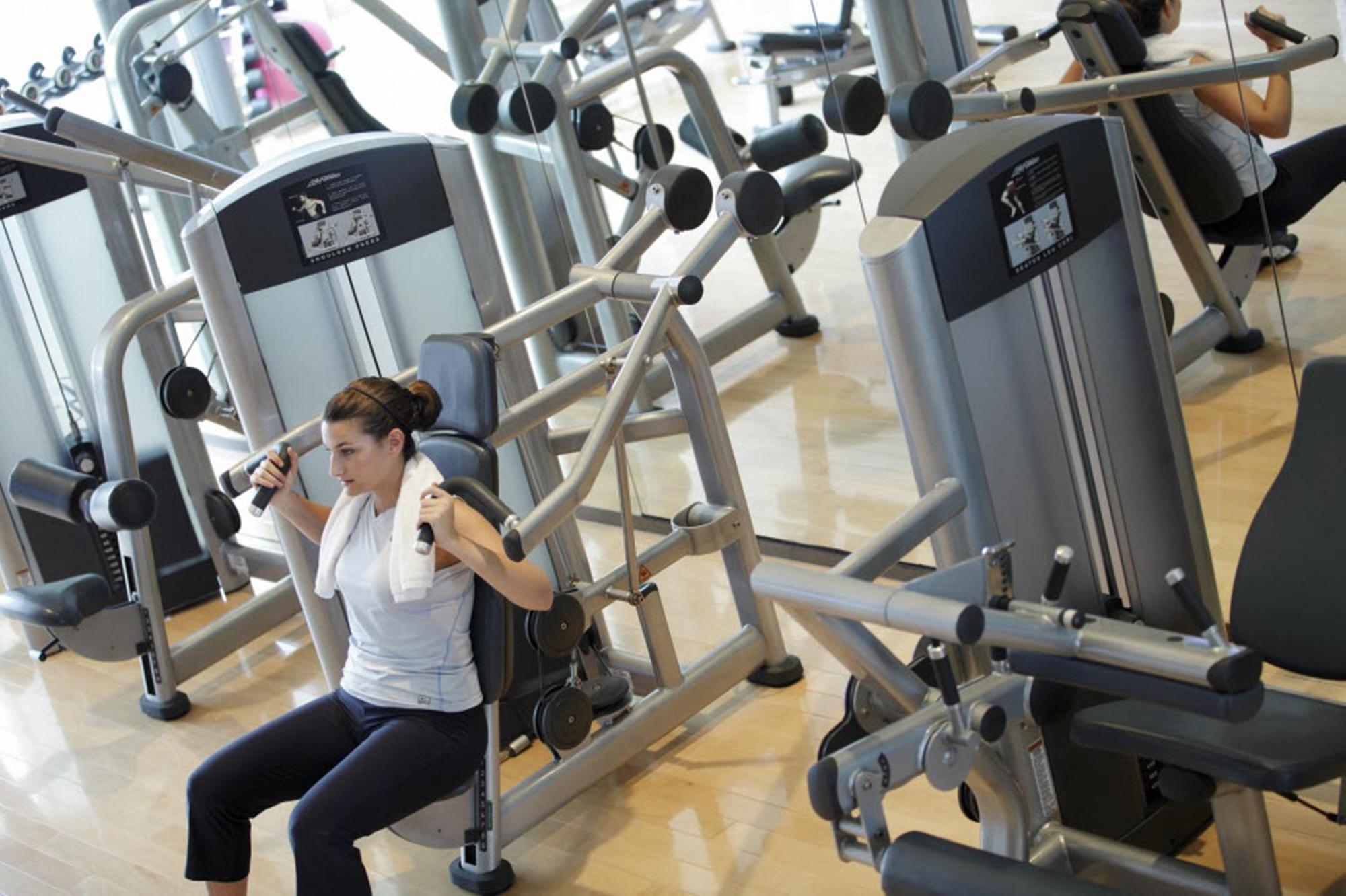 Holiday Inn & Suites Tianjin Downtown By Ihg,Tianjin Drum Tower,Joycity Shopping Mall,Tianjin Ancient Cultural Street,Haihe River,The Porcelain House,Convenient Access To Tianjin Binhai International Airport Esterno foto