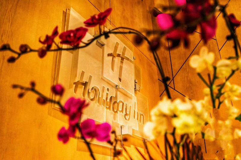 Holiday Inn & Suites Tianjin Downtown By Ihg,Tianjin Drum Tower,Joycity Shopping Mall,Tianjin Ancient Cultural Street,Haihe River,The Porcelain House,Convenient Access To Tianjin Binhai International Airport Esterno foto